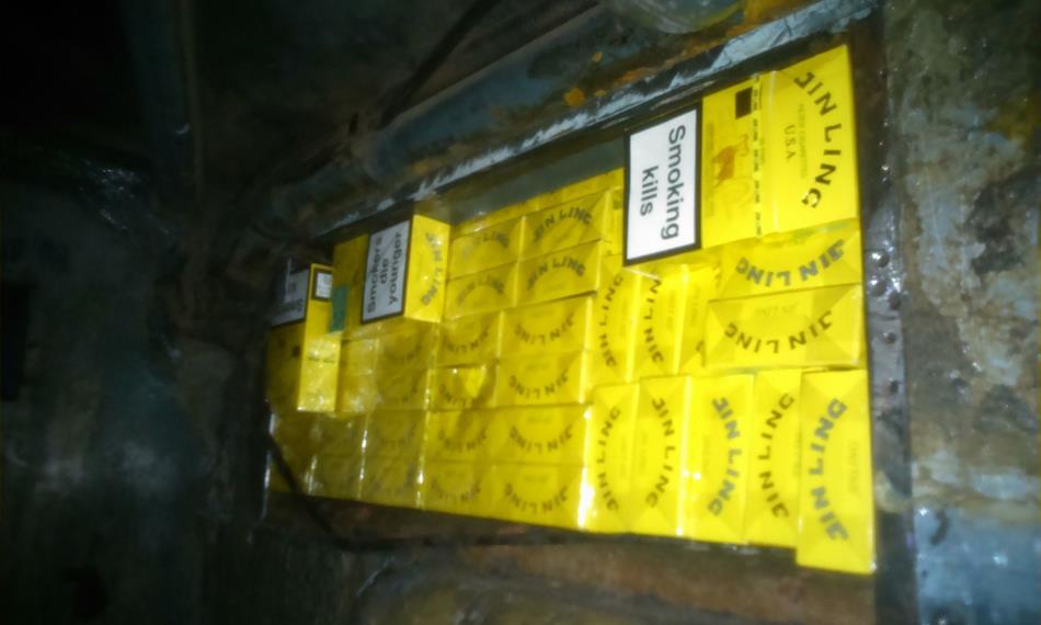 2015-5-26-109KONTRABAND BUS 6.jpg